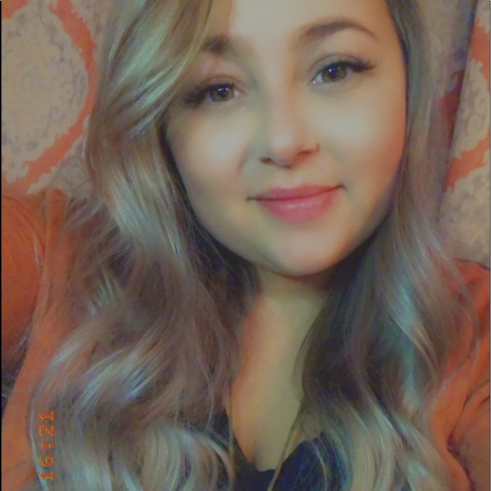 Meet your Posher, Tori
